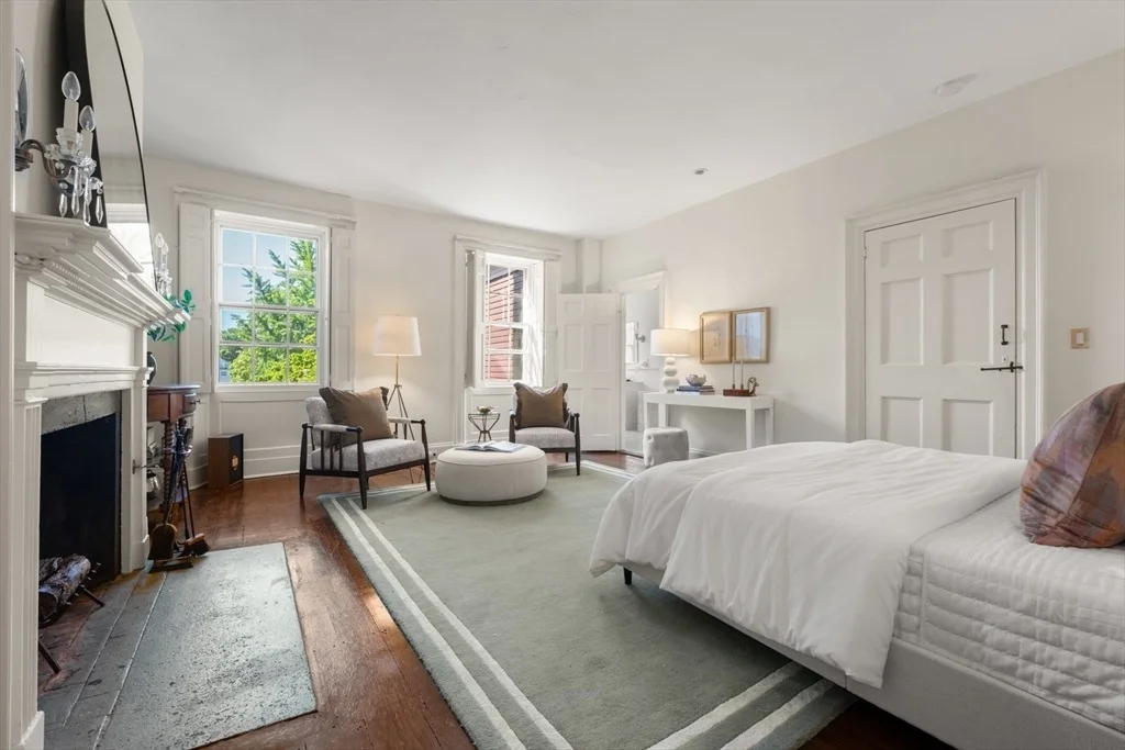 Photo of 33 Chestnut St