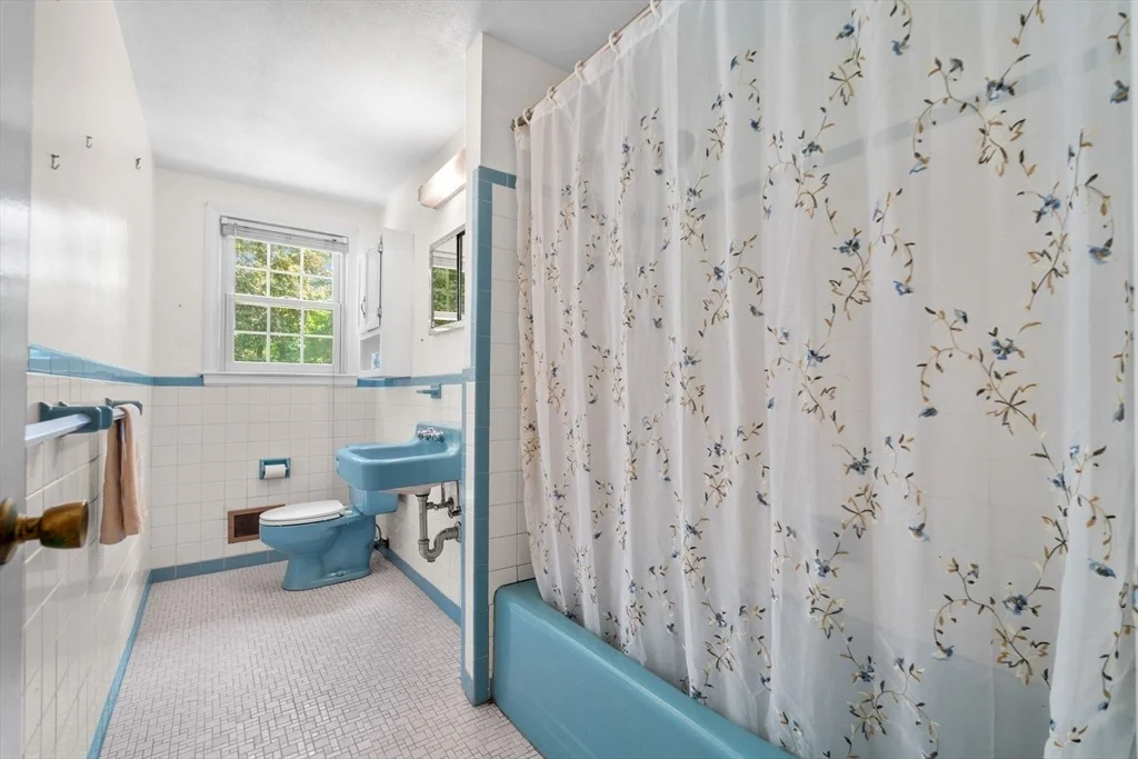 Photo of 348 Belknap