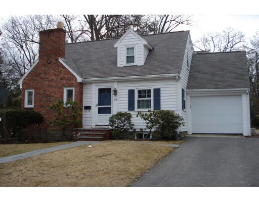 Photo of 34 White Pine Road