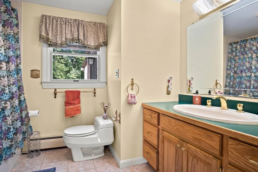 Photo of 4 Merrow Ln