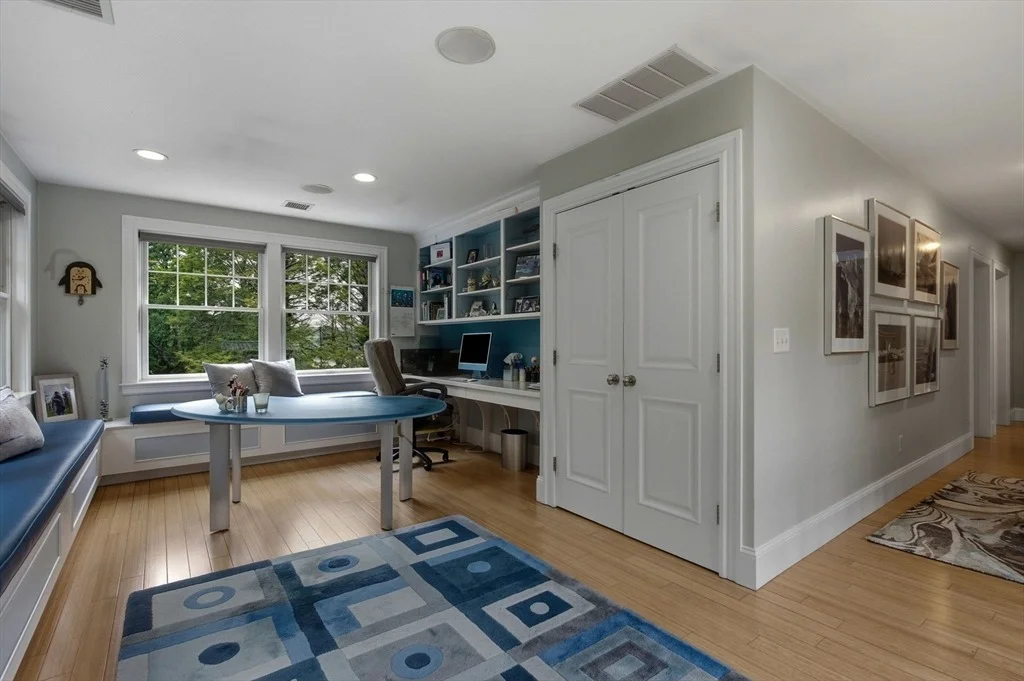 Photo of 70 Warren Ave