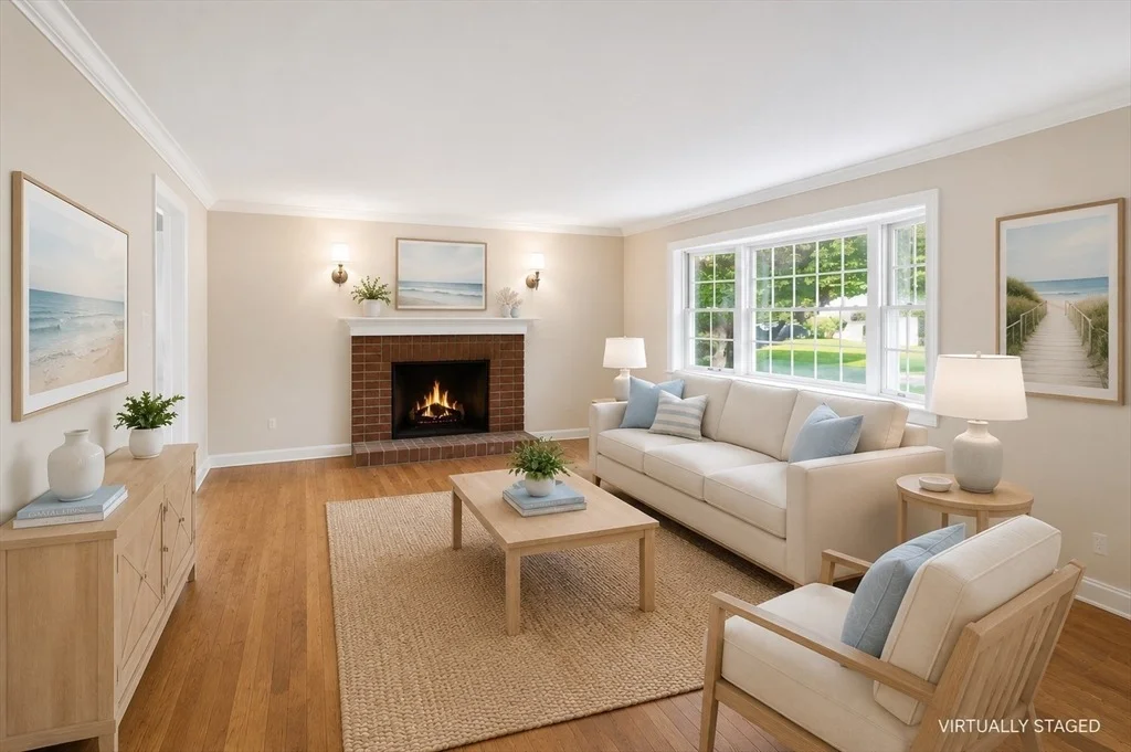 Photo of 90 Castlewood Circle