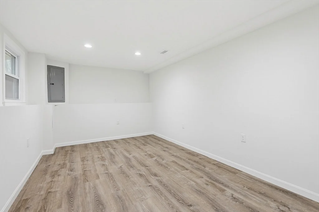 Photo of 58 Ray Ave