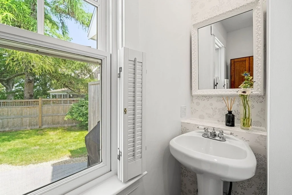 Photo of 92 Phillips Ave