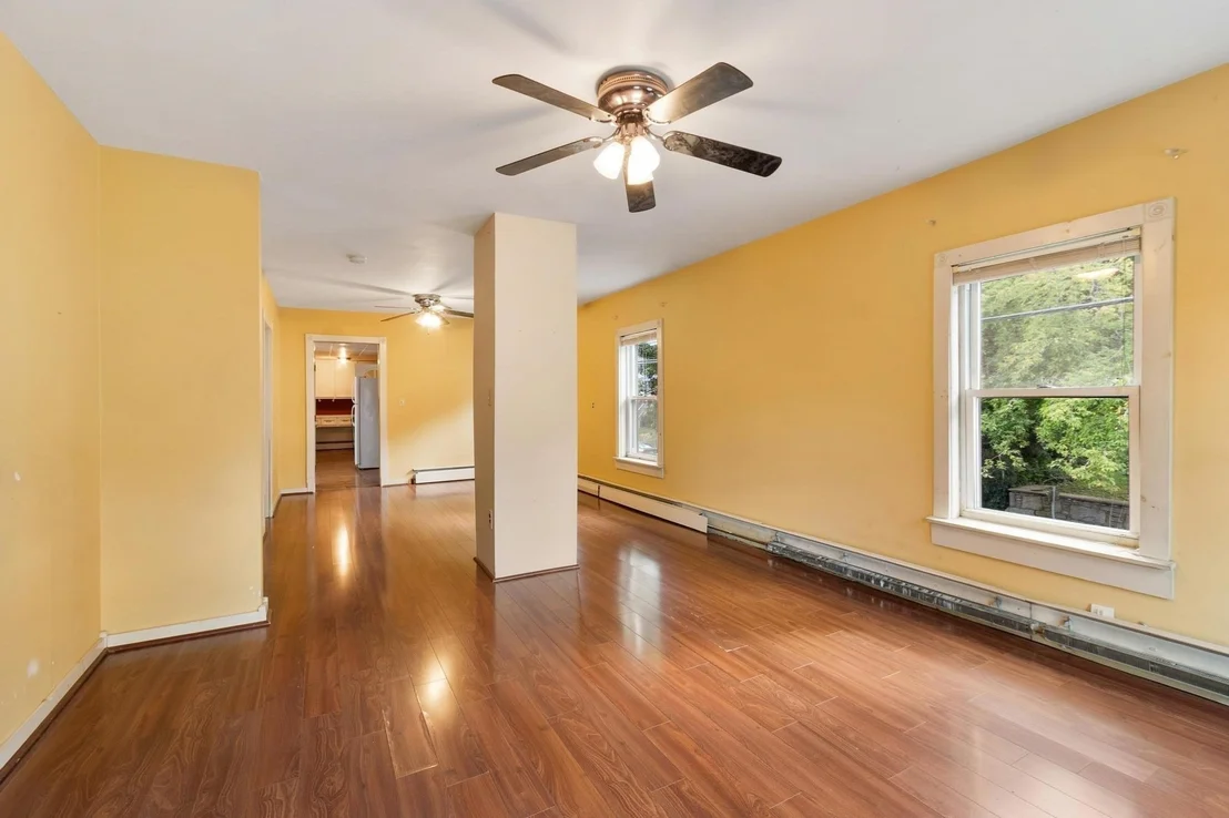 Photo of 352 Stackpole Street