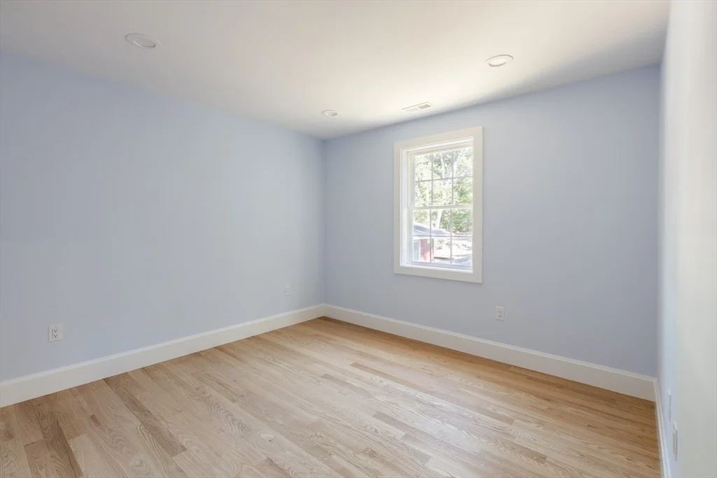 Photo of 239 Hardy Pond Road