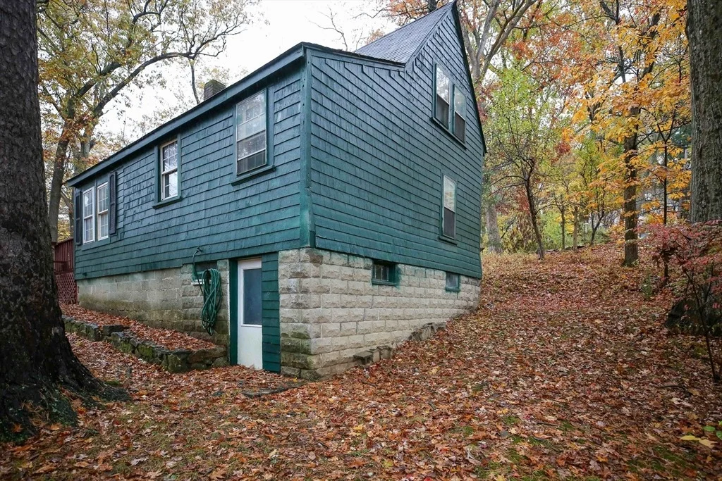 Photo of 450 Mount Wayte Ave