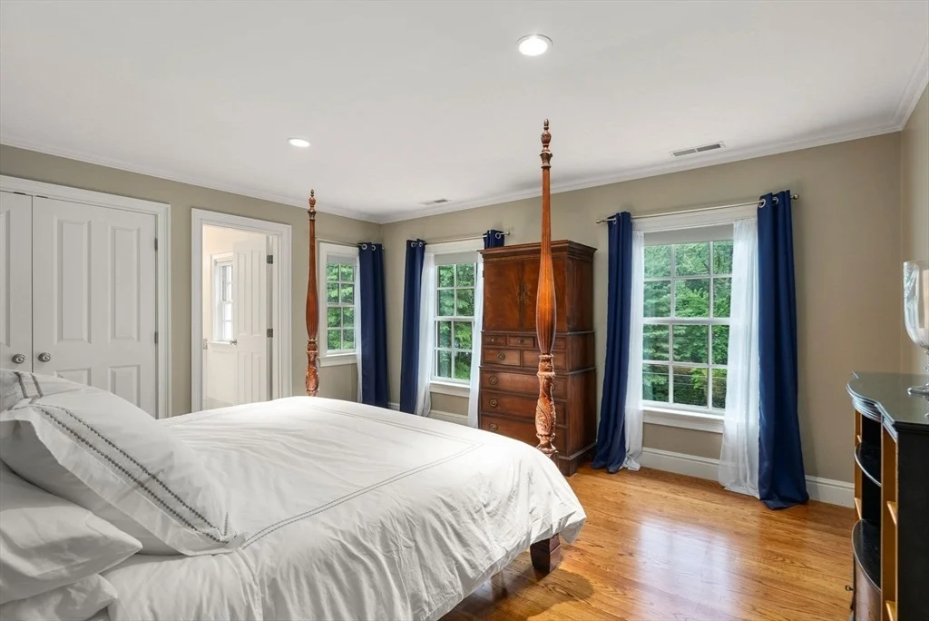 Photo of 91 Montvale Rd