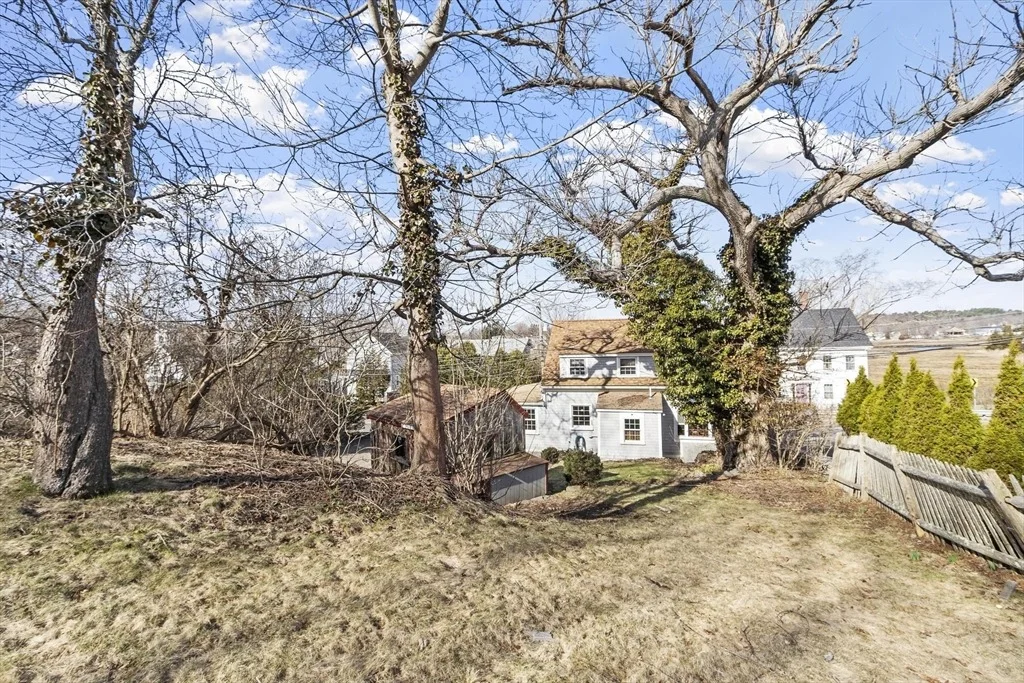 Photo of 39 Eastern Ave
