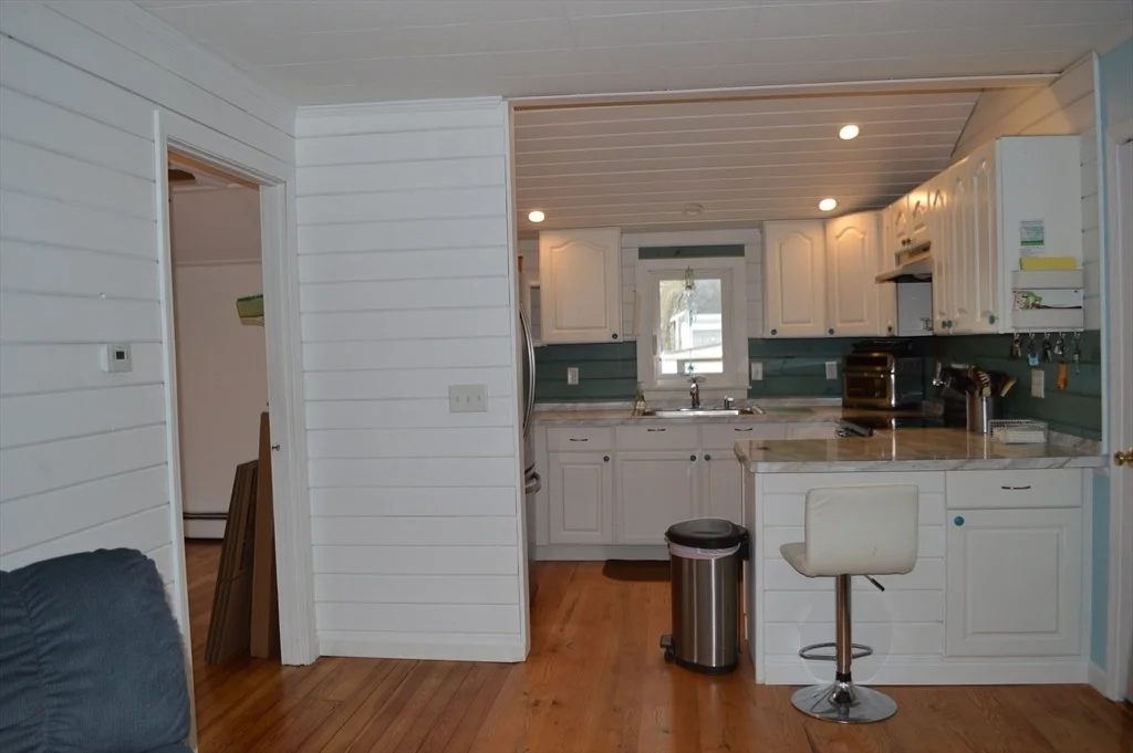 Photo of 17 Bungalow Ln