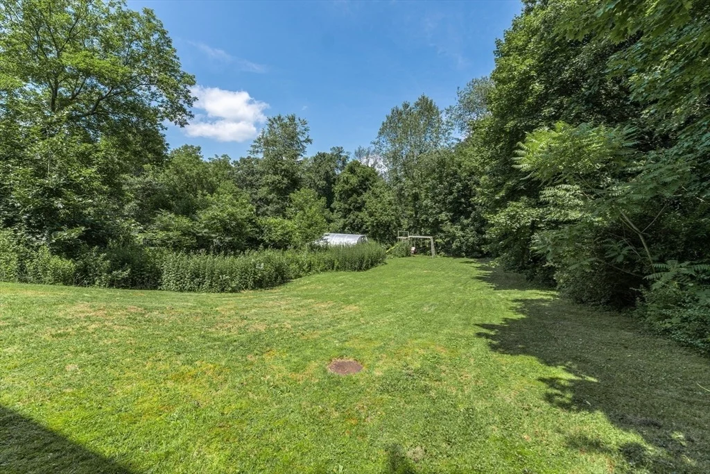 Photo of 152 Southbridge Rd