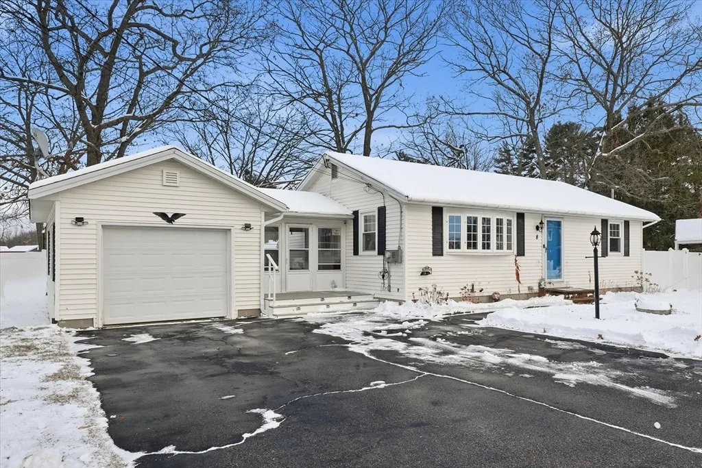 Photo of 8 Crest Drive