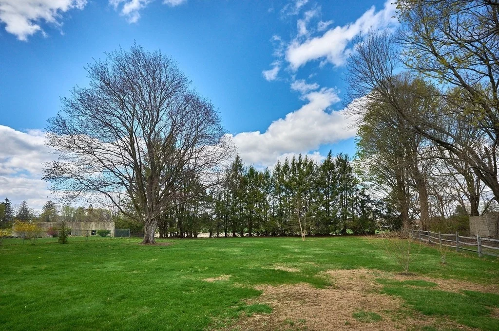 Photo of 18 Maple Ave