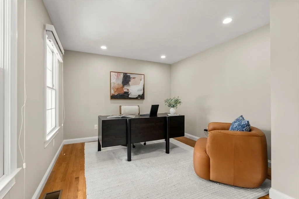 Photo of 7 Crest Circle