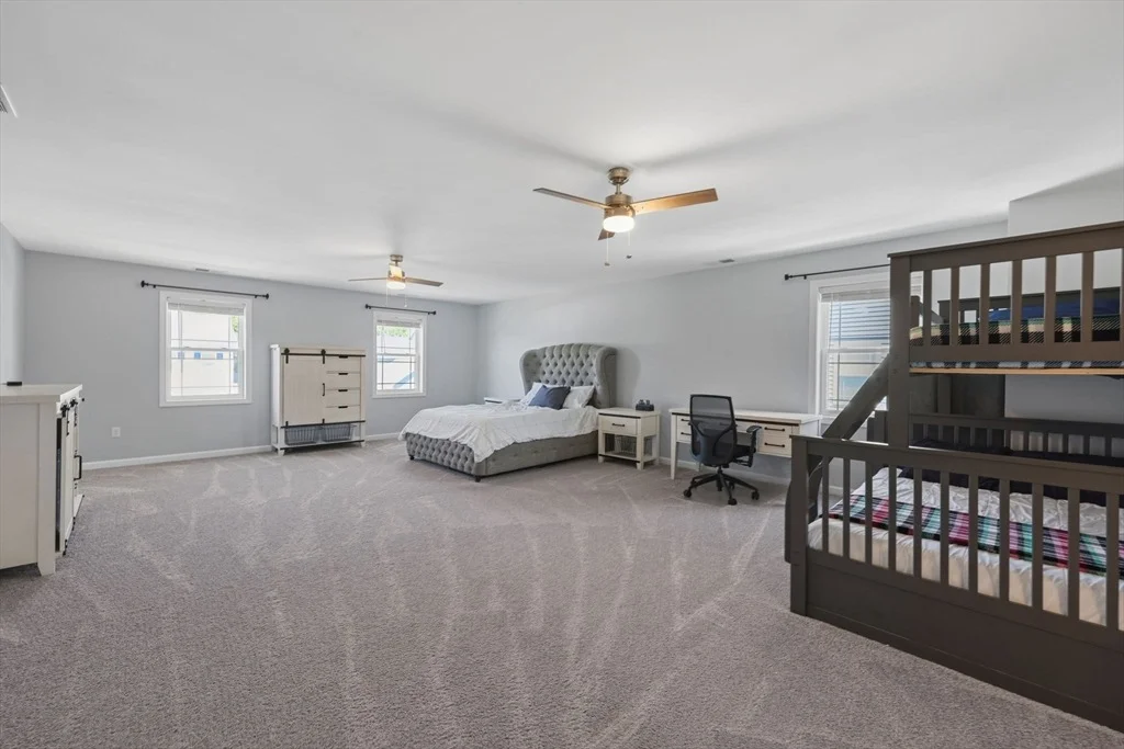 Photo of 51 Elaine Cir