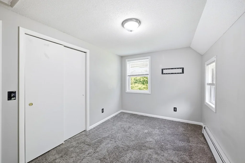 Photo of 705 General Knox Rd