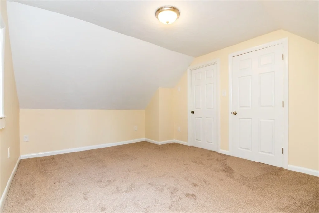 Photo of 4 Highland Cir