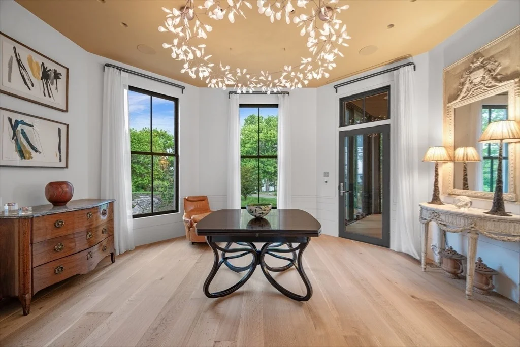 Photo of 20 Crowninshield Road