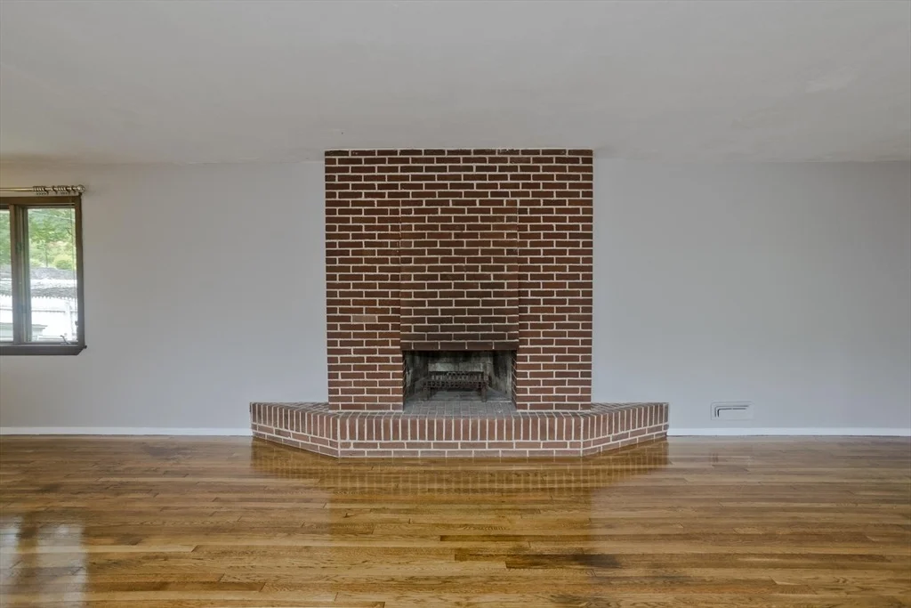 Photo of 52 Hillview Rd