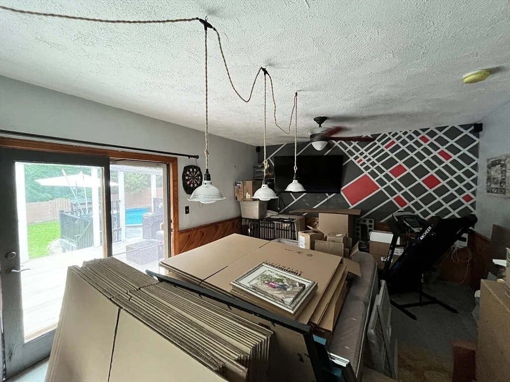 Photo of 1635 Providence Rd