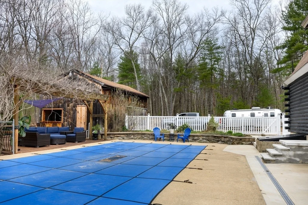 Photo of 2700 Greenwich Rd