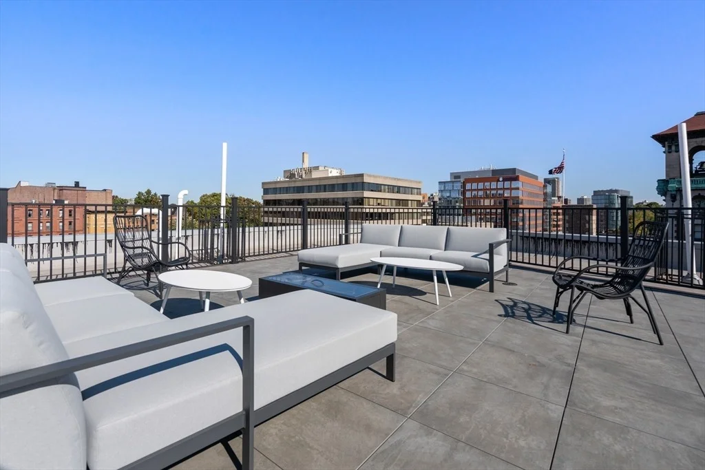 Photo of Unit 2 at 69 Walnut Street