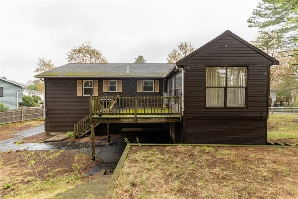 Photo of 49 Benton Circle