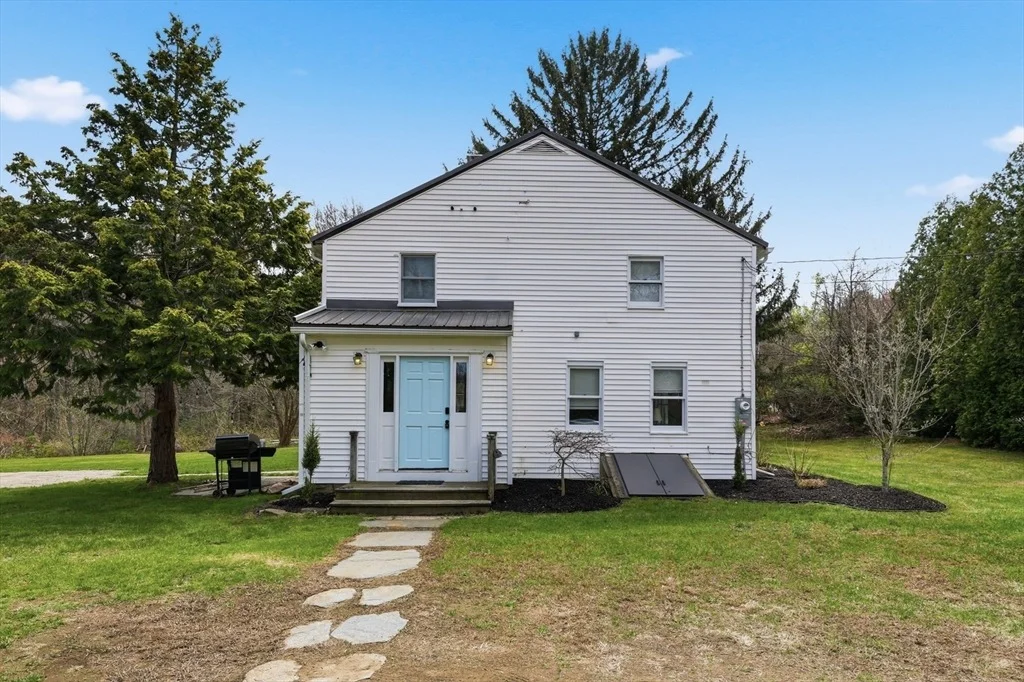 Photo of 1270 West St