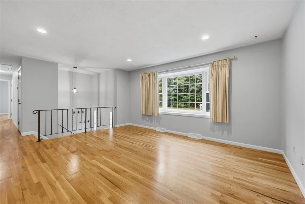Photo of 6 Fox Hill Road
