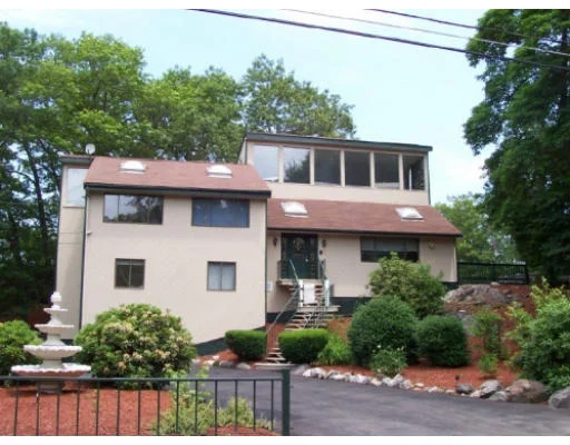 Photo of 80 Dexter Road