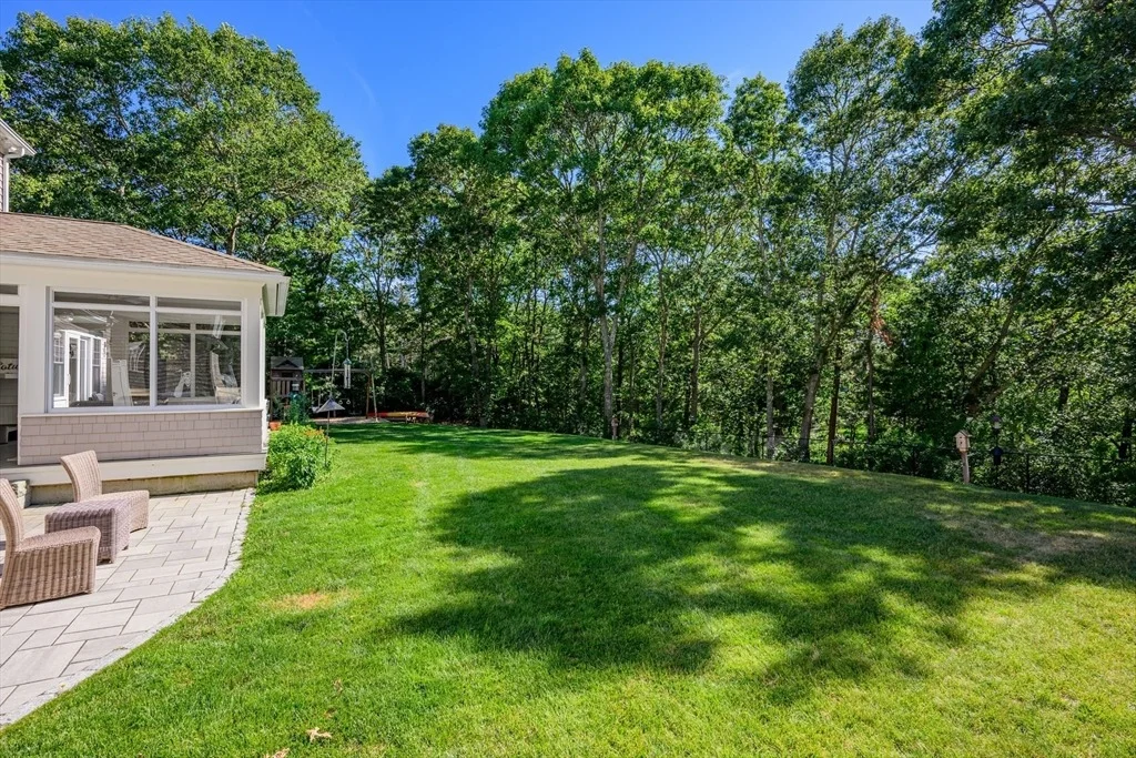 Photo of 239 Oxford Drive