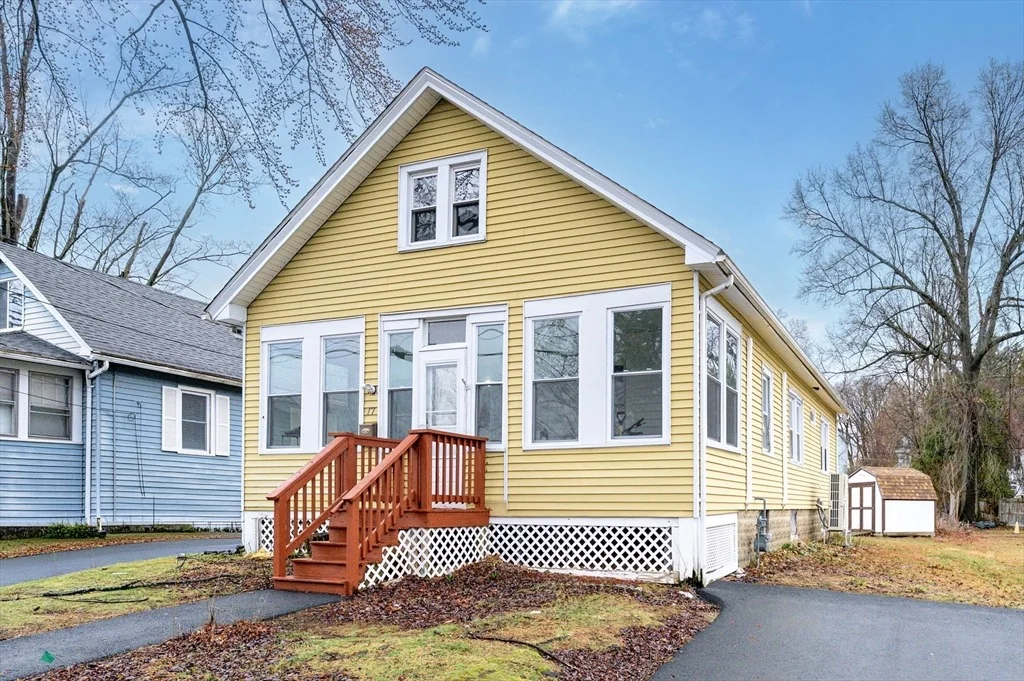 Photo of 17 Oak St