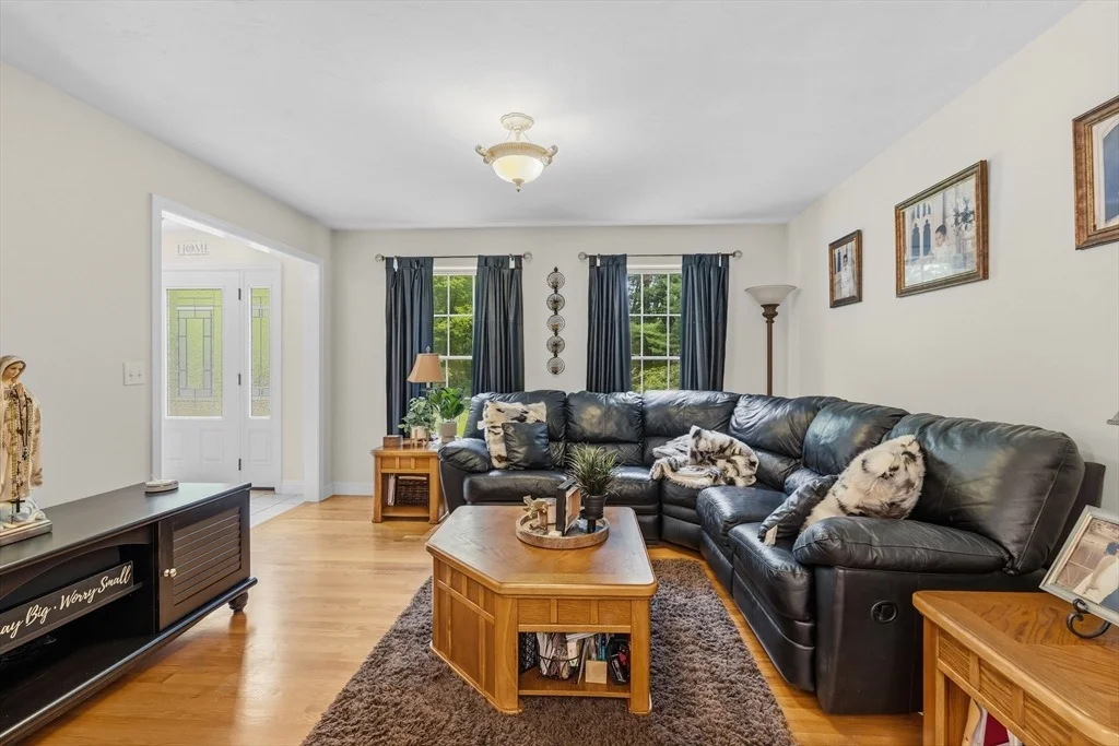 Photo of 3 Pleasant St