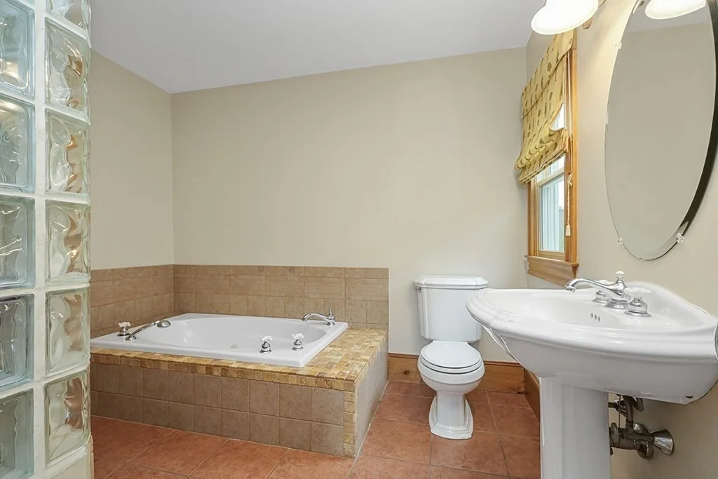 Photo of 20 Maple Ave