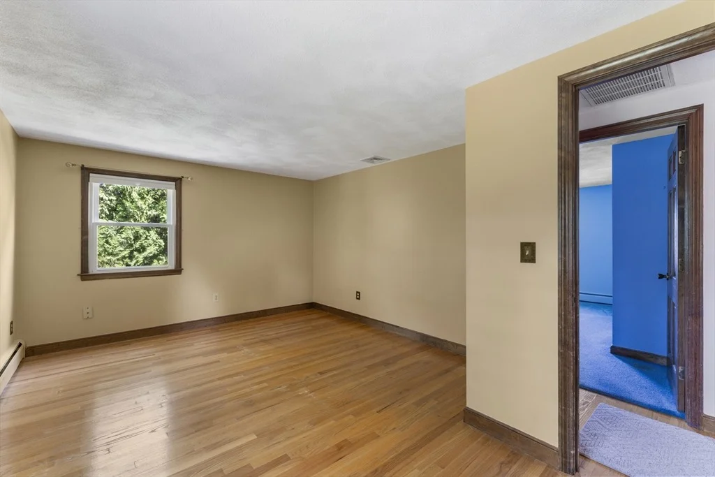 Photo of 1 Robin Road