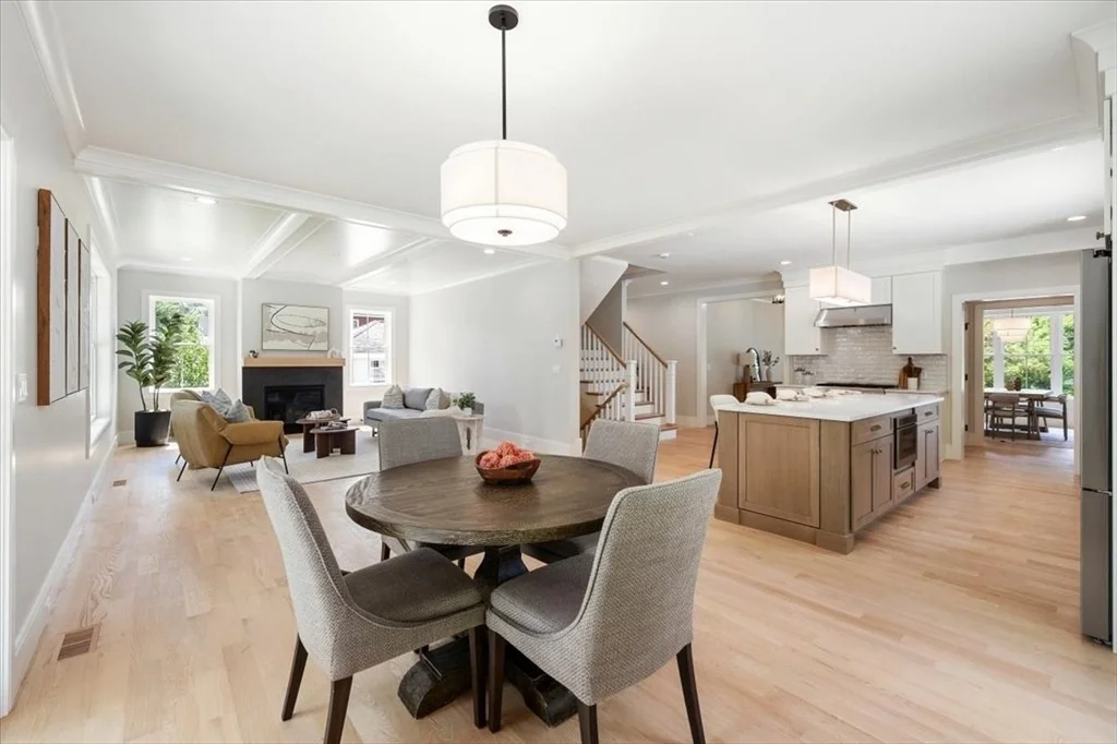 Photo of 6 Oak Knoll Road