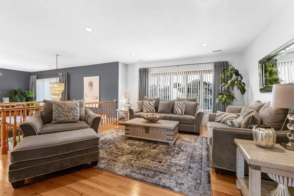Photo of 201 Montgomery Cir