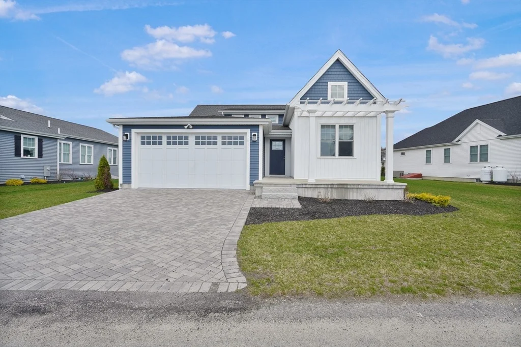 Photo of 31 Sophia Dr