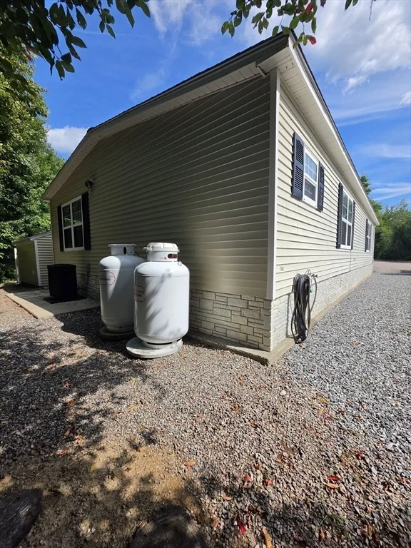 Photo of 16 Kylee Dr