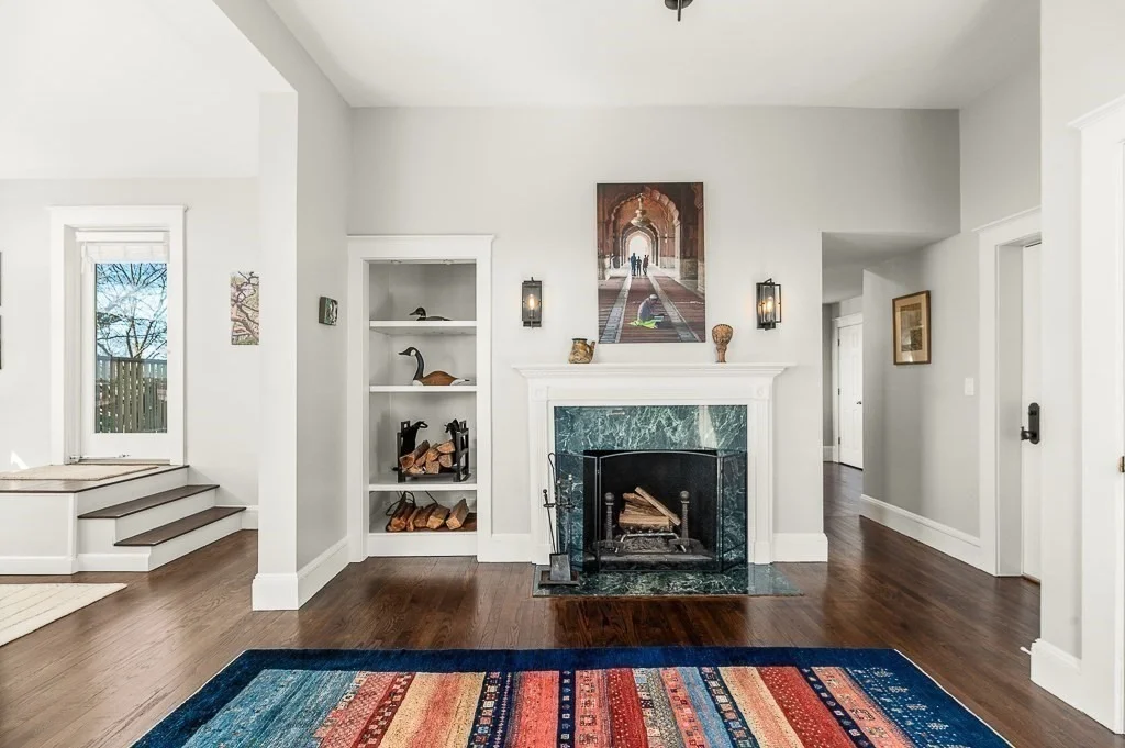 Photo of Unit 2 at 5 Babson Street