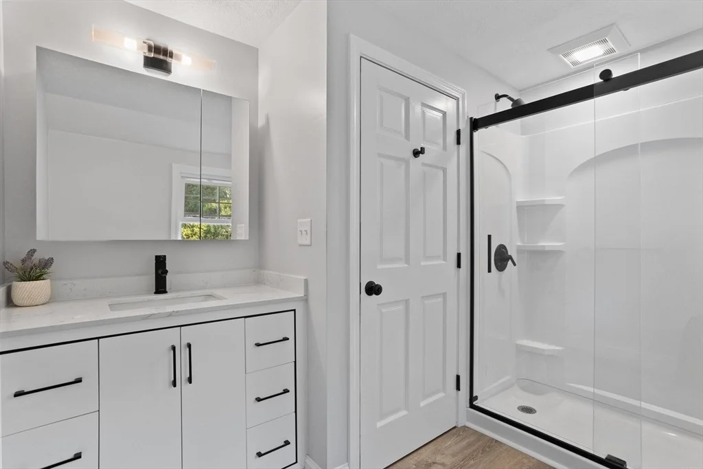 Photo of 35 Glenridge Drive
