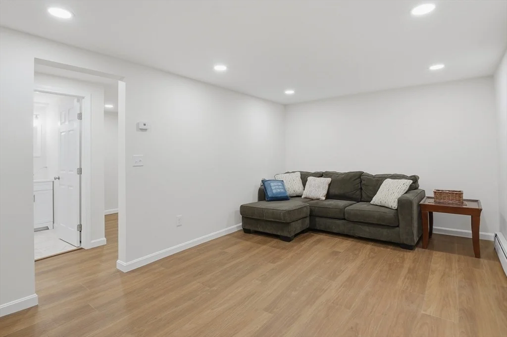 Photo of 351 Maple Street