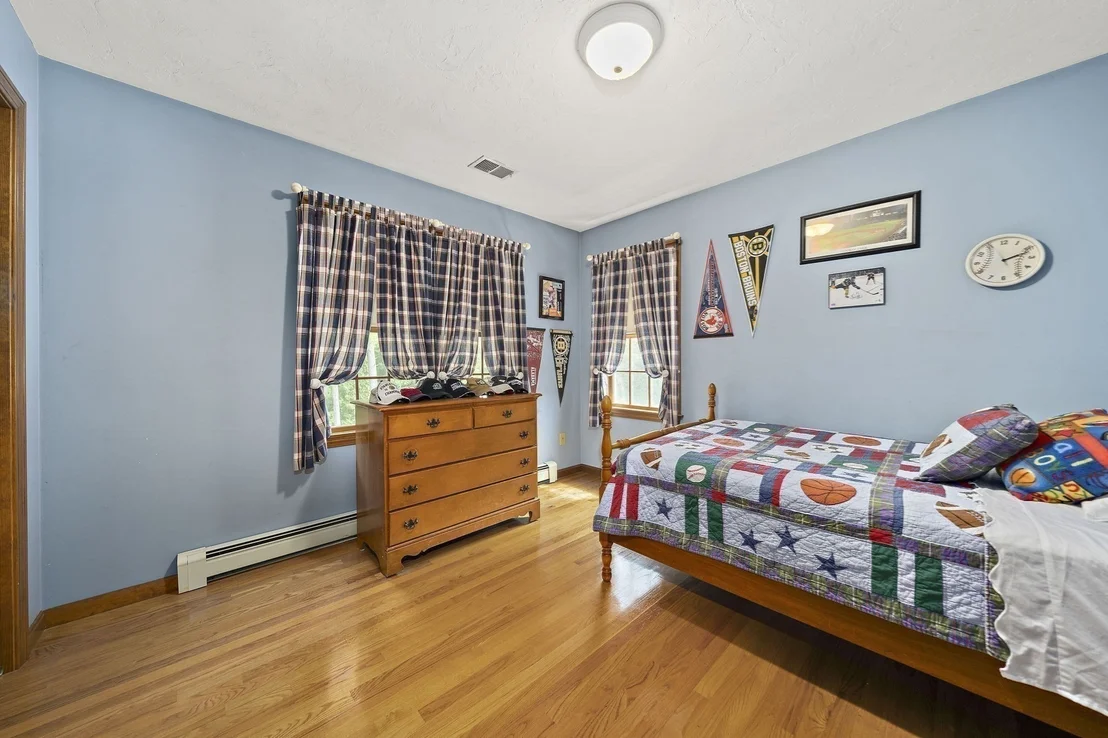 Photo of 49 Lantern Ln