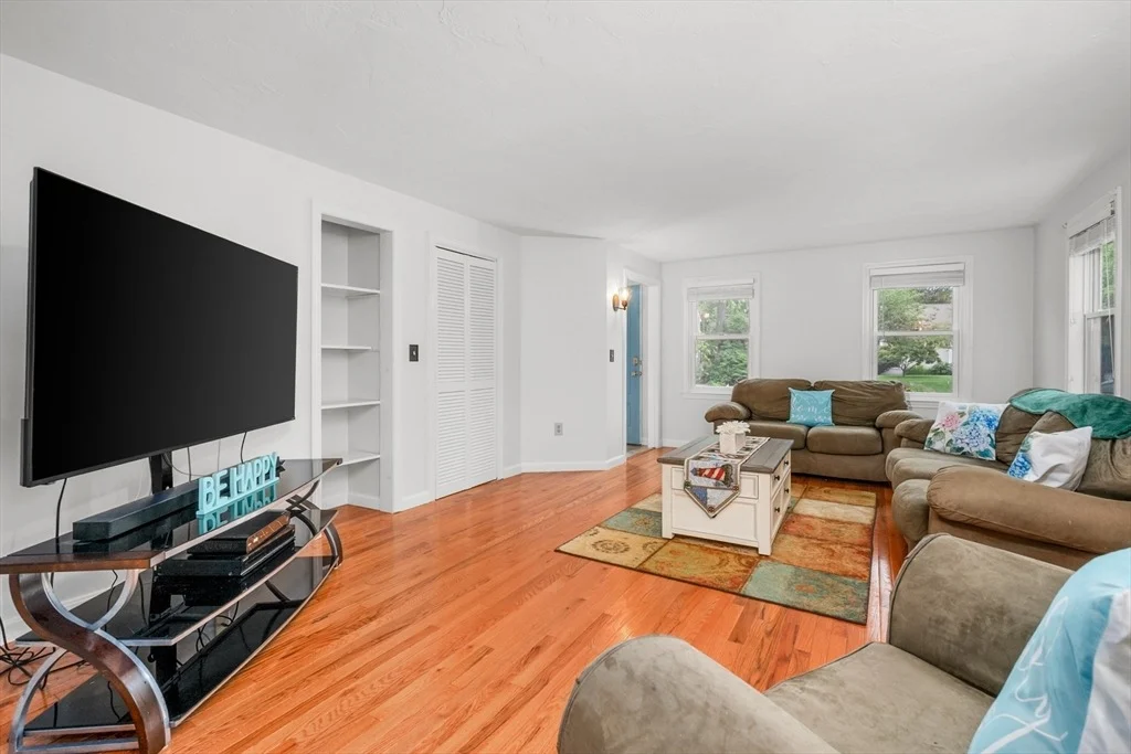 Photo of 83 Brewster Rd