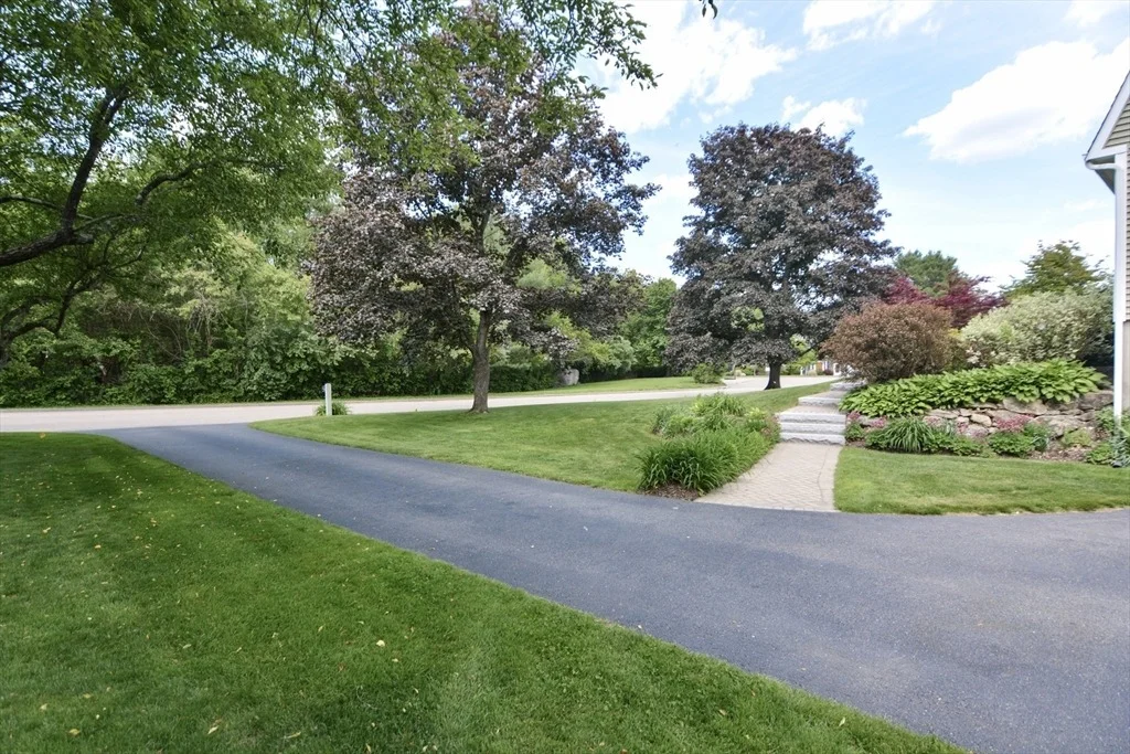 Photo of 6 Thayer Rd