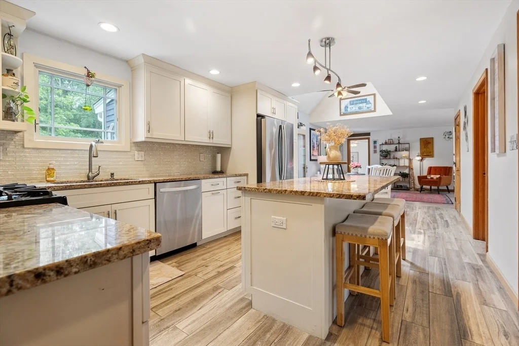 Photo of 79 Marsh Hill Rd