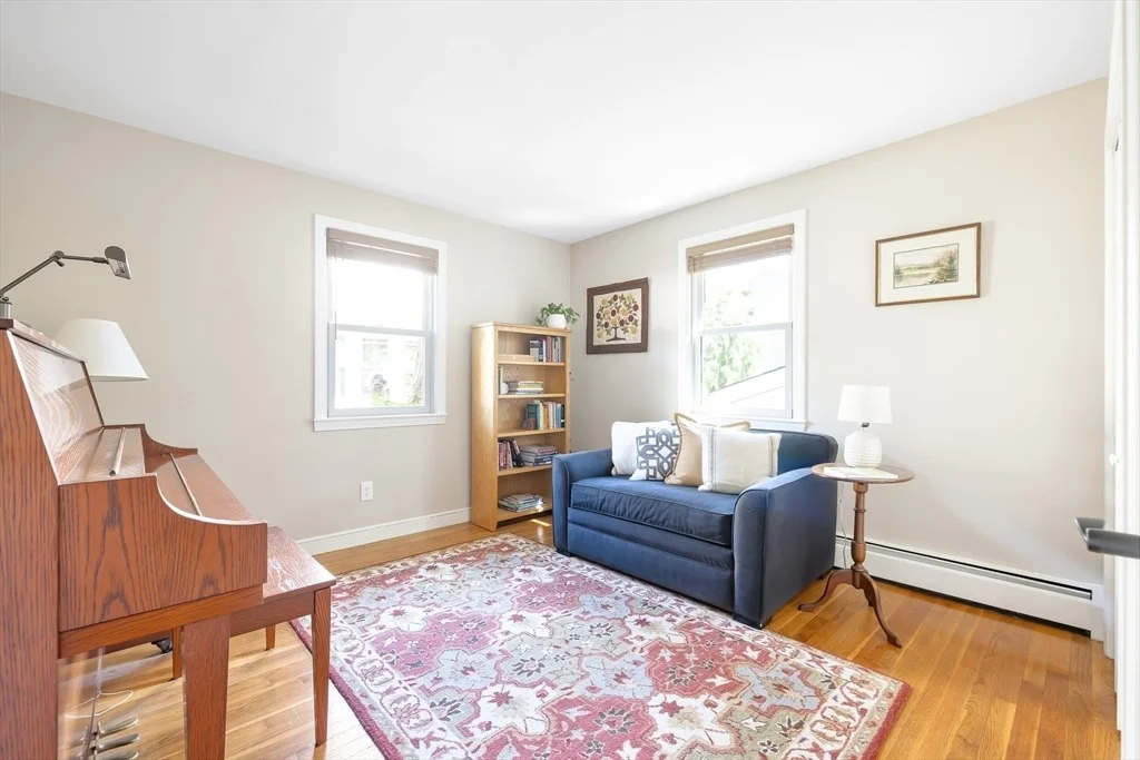 Photo of 28 Cottage St