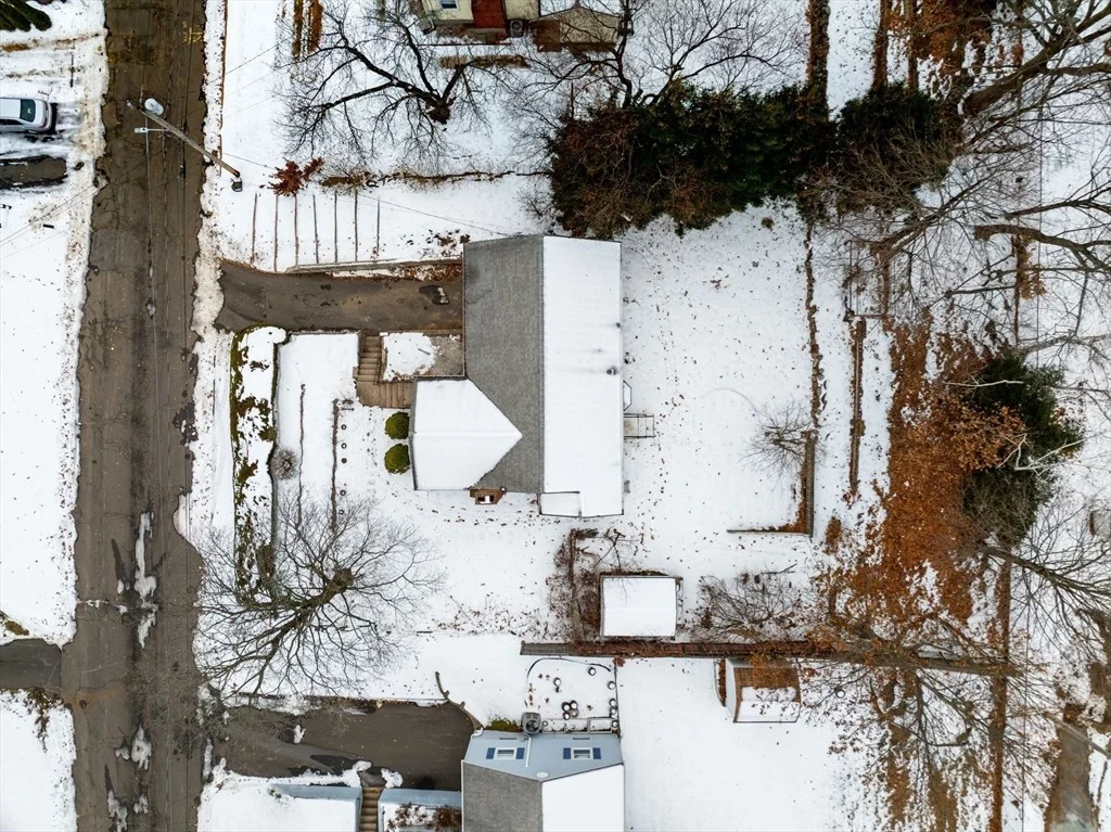 Photo of 32 Debra Dr