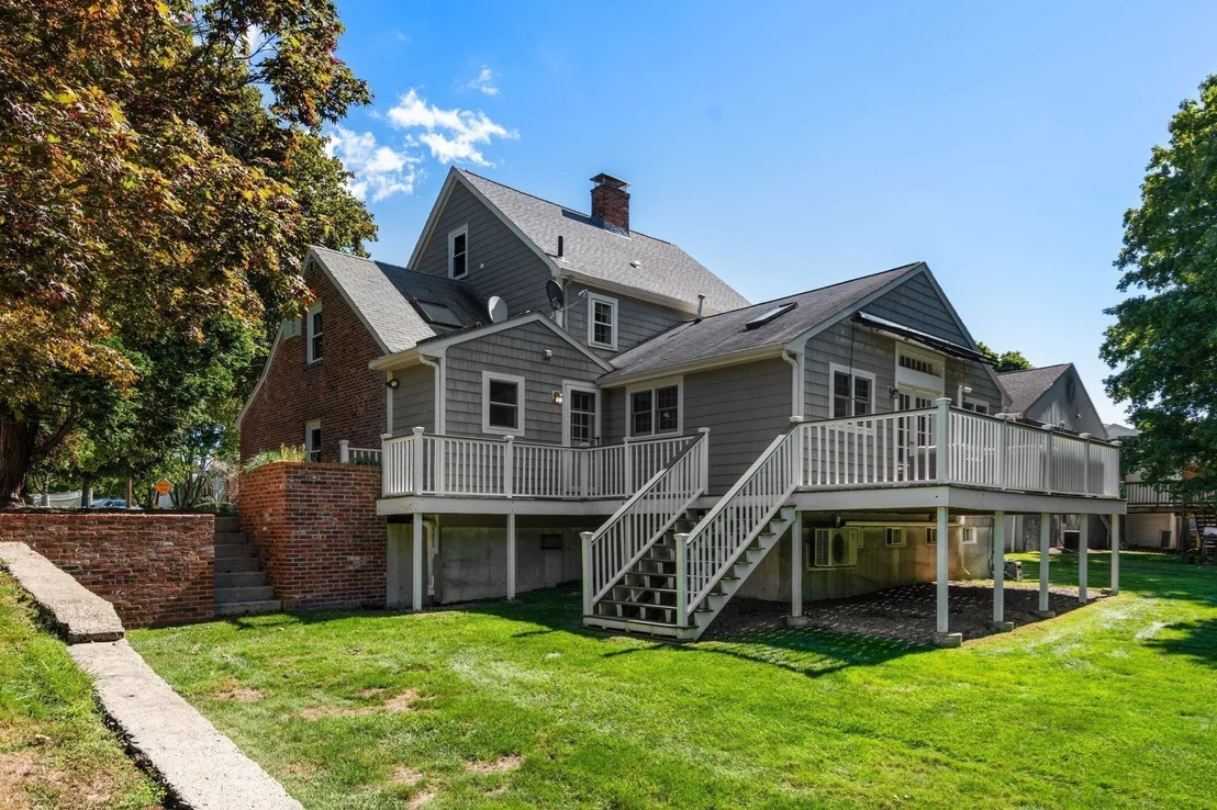 Photo of 139 Webster St