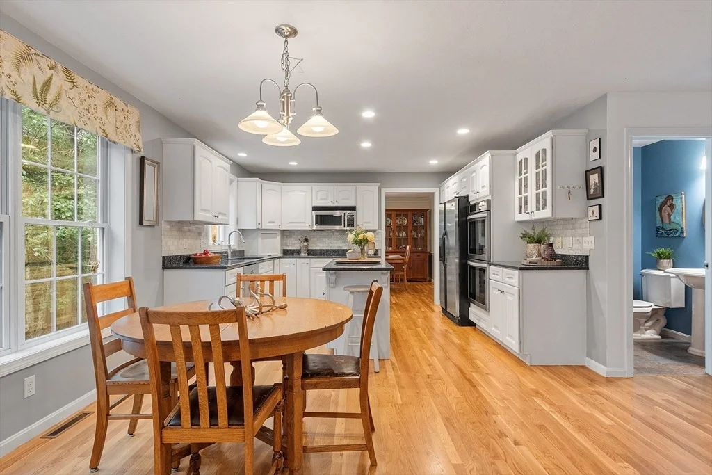 Photo of 6 Winterberry Ln